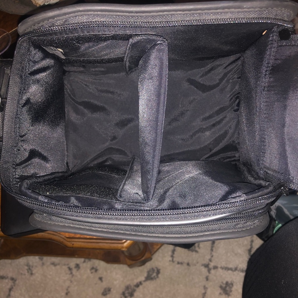 TARGUS Camera/Video Case - Picture 3 of 4
